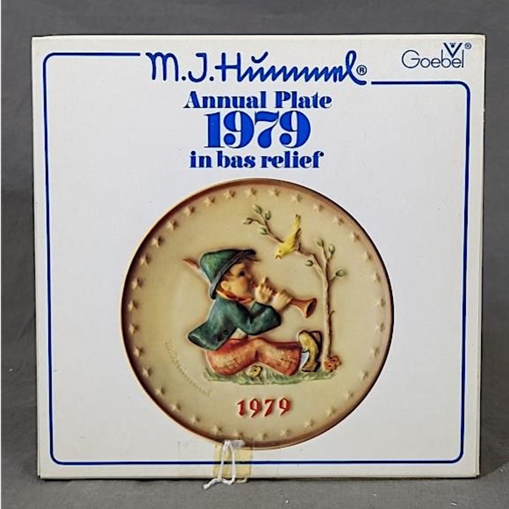 Goebel Hummel 1979 Annual plate